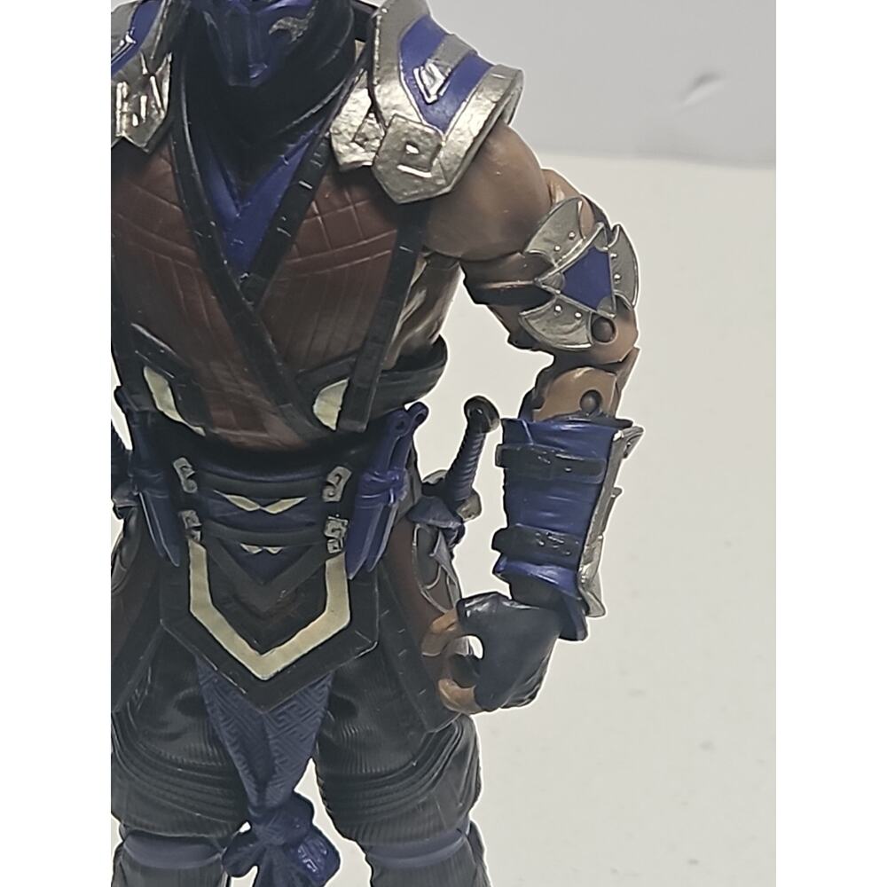 Mortal Kombat 11 Sub-Zero Winter Purple Variant Action Figure McFarlane - Picture 10 of 13
